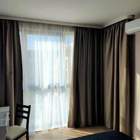 شقة луксозен двустаен апартамент - Azur سينتس قسطنطين وهيلينا